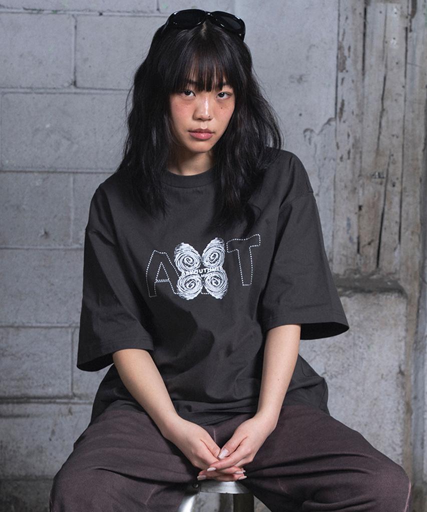 Aejyuttingkeumamaindeu Inner Loop T-Shirt_Charcoal
