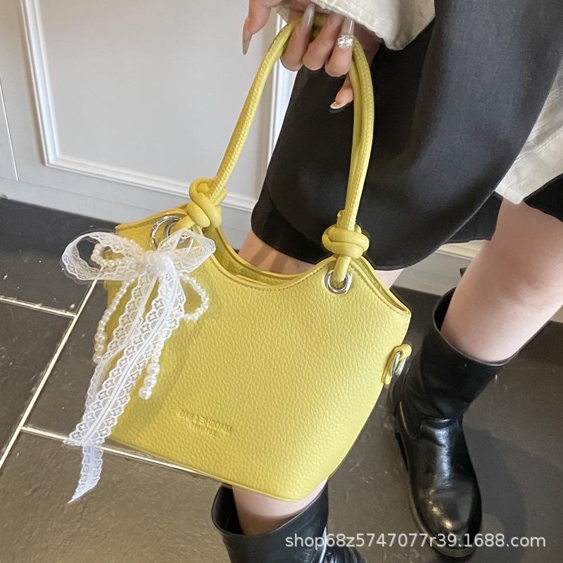 High-end Fashion Portable Bucket Bag Women's 2025 New Versatile Simple Crossbody Bag Trendy Shoulder Bag