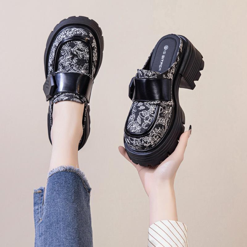 

Полушлепанцы с толстой подошвой и закрытым носком, женские, высокого класса, для носки весной и осенью 2025 года, новые лоферы на толстом высоком каблуке, увеличивающие рост, маленькие кожаные туфли 39