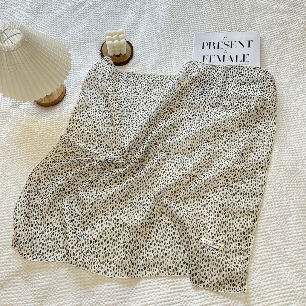 Keep several for yourself! Export island country quality! Cotton and linen Japanese and Korean square scarves, headbands, fresh literary silk scarves,