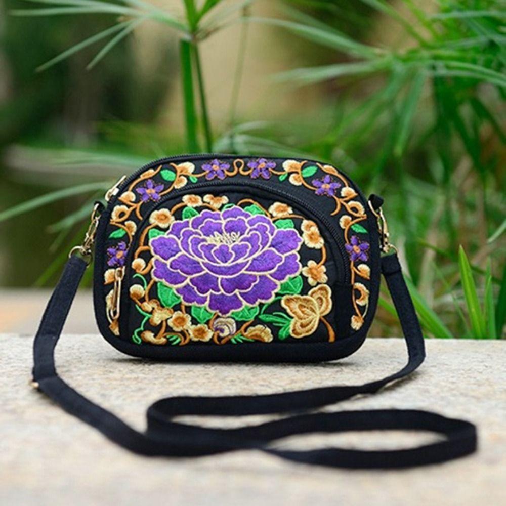Ethnic Style Women Shoulder Bag Vintage Zipper Floral Embroidered Travel Pouch Cotton Mobile Phone Bag Crossbody Bag