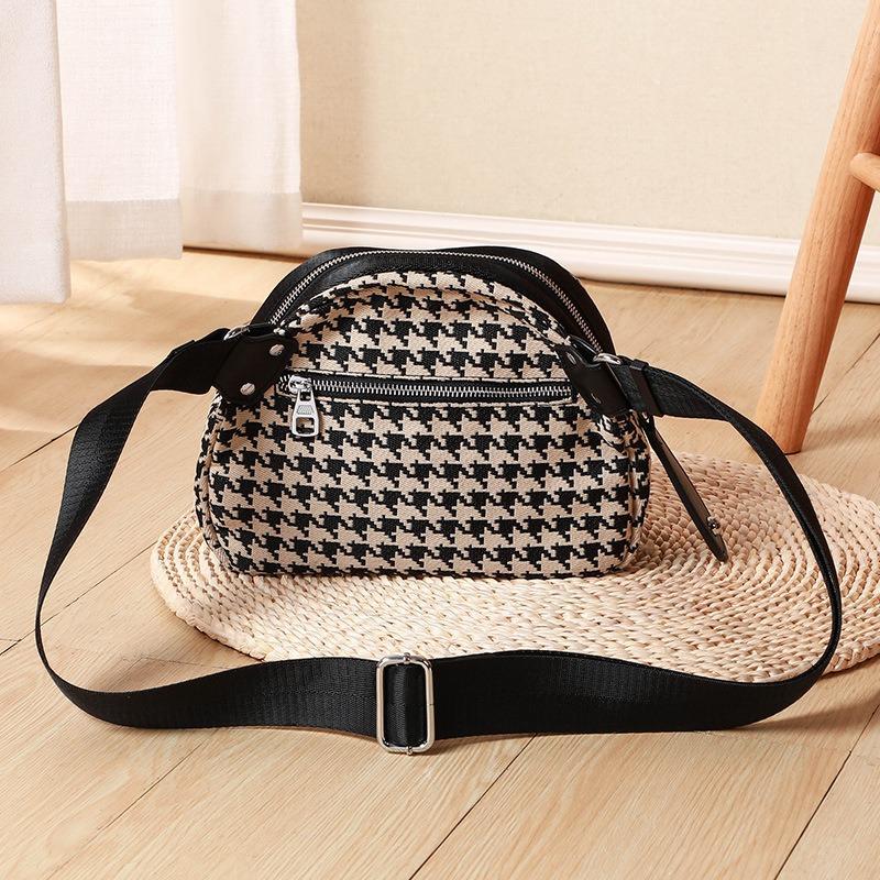 Bags Women's bags New autumn and winter trendy canvas bags Women's bags Fashion versatile shoulder bags Crossbody bags Breast bags
