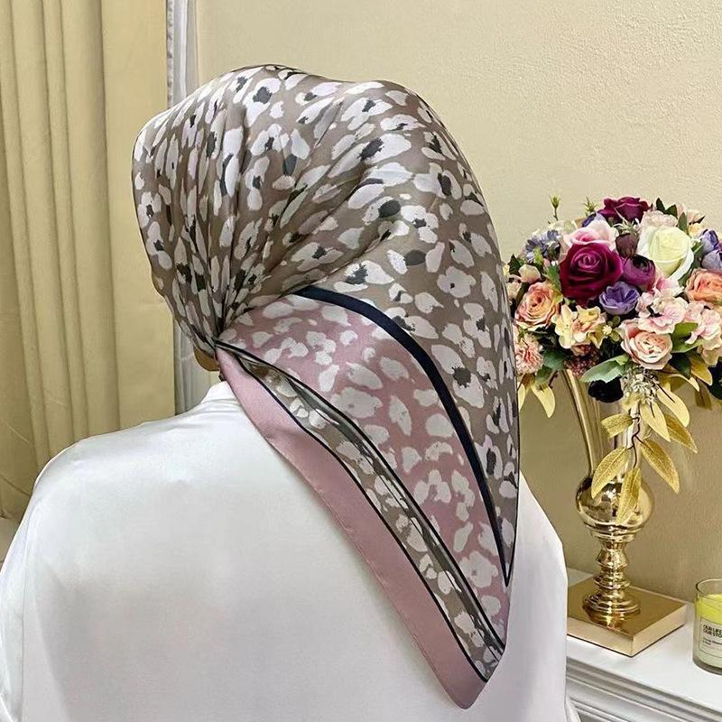 Luxury Design Silk Scarf Square Women Floral Printed Shawl Wrap Spring Summer Neckerchief Hair Band Lady Decor Foulard Bandana