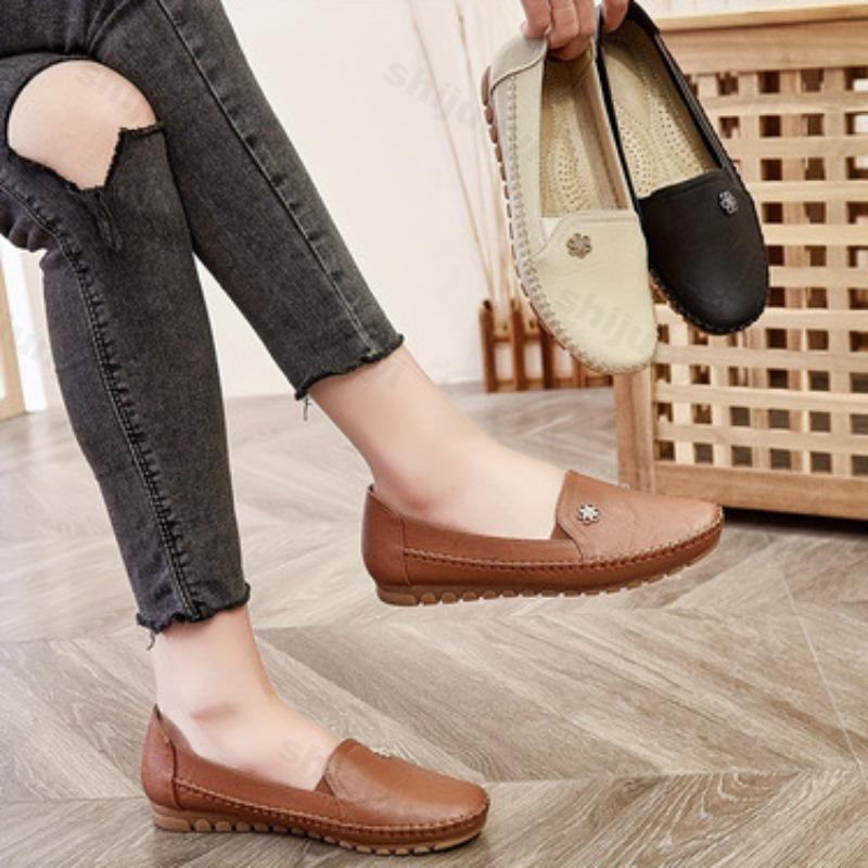 Women'S Flat Shoes Large Size Lightweight Plush Comfort Soft Non Slip Loafer Shoes Stylish Daily Versatile Classic Slip On Flats