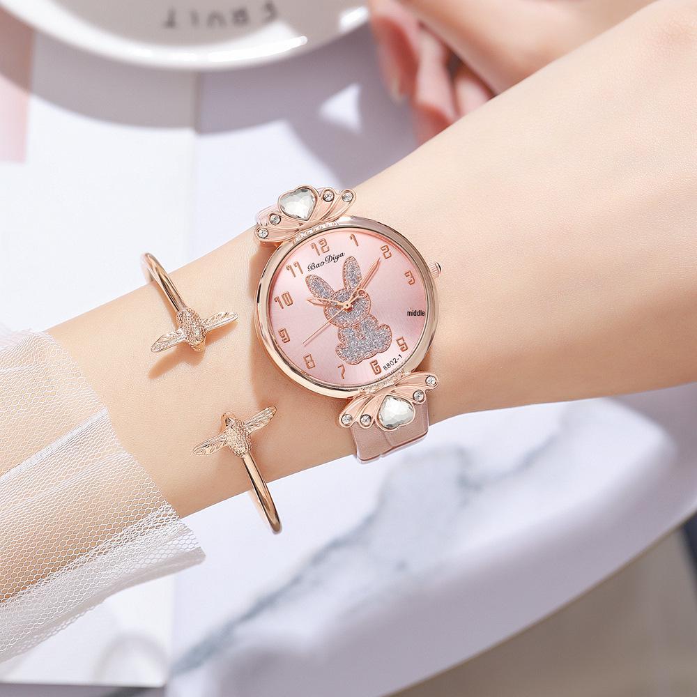 Orologio da polso al quarzo alla moda Douyin con fiocco, design di coniglio e quadrante digitale semplice