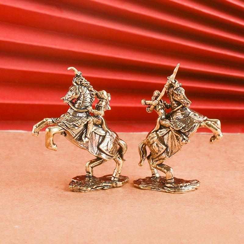 1Pcs Vintage Strong Men Warrior Ornament Copper European Beautiful Knight Model Miniatures Figurine Desktop Decoration