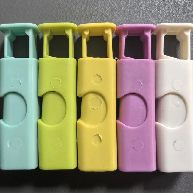 

Moisture-Proof Plastic Sealing Clips - Keep Bread, Milk Powder, and Snacks Fresh