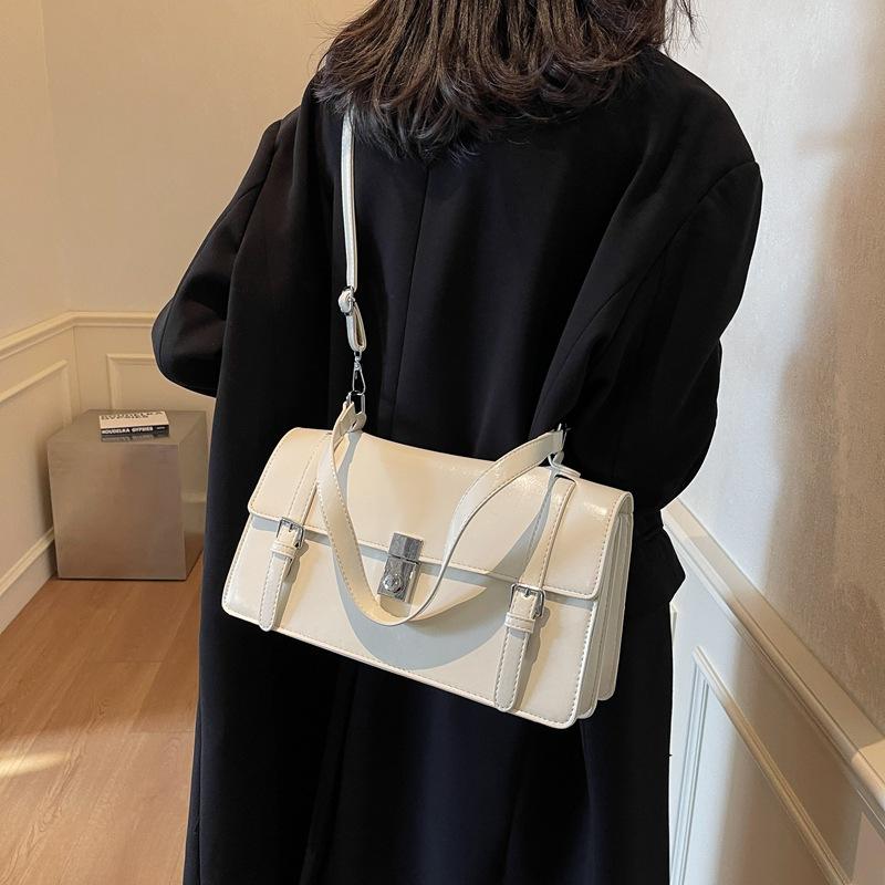 

Модная подиумная женская сумка 2025 новая портативная сумка-мессенджер на плечо кроссбоди сумка-органайзер сумка с откидным клапаном и замком 32*10*16 белый