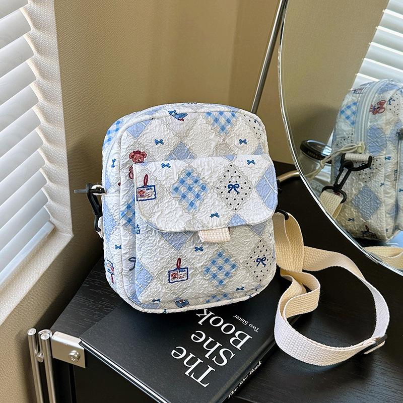 Fashion Small Bag New Trendy Small Fresh Student Messenger Bag Cute Girl Small Canvas Bag