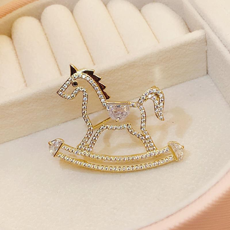 Exquisite Emaille Tier Pferd Broschen für Damen Kleidung Mantel Accessoires Geschenke