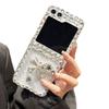 Tide brand is suitable for Samsung zflip6 folding screen mobile phone case, light luxury rhinestone Galaxyzflip5 all-inclusive protective case.