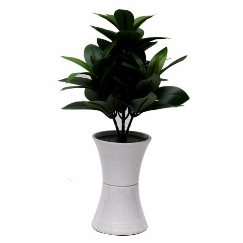 This 7-piece Buddhist Altar Set Features the Takayasu On Sound of a Rust-proof Bell, Water Container, Rice Container, Tray, Vase, Shikimi (sacred Ston