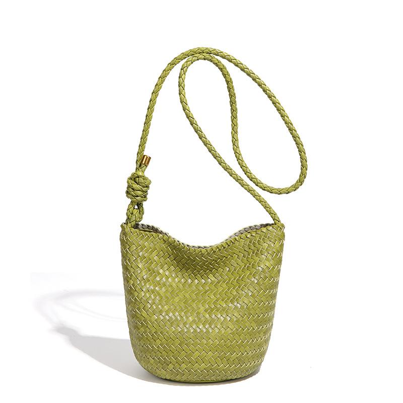 New Retro and Trendy Single Shoulder Underarm Bag, Large Capacity Diagonal Cross Bucket Bag, Textured Hand Woven Bag
