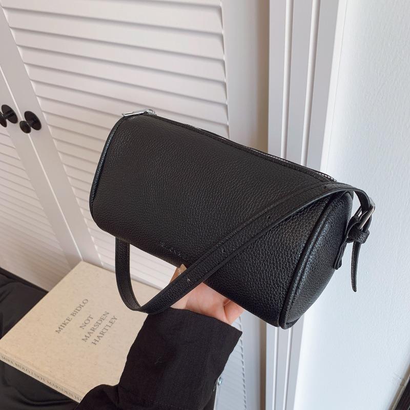 Today's Popular Underarm Bags Women's New Summer Shoulder Messenger Bags Versatile Pillow Bags