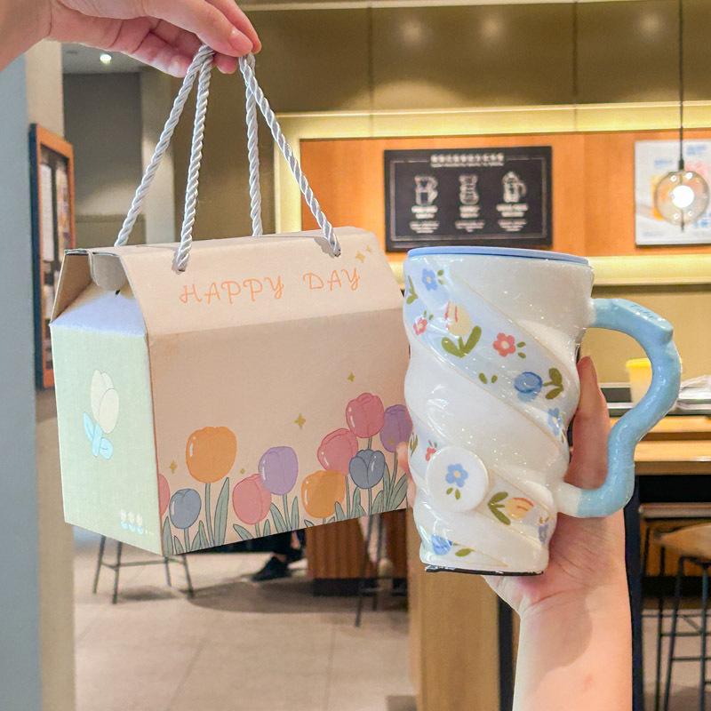 

Кружка-тюльпан высокого класса с крышкой, керамическая чашка большой вместимости для подарков на день рождения девочкам, сувениры для лучшего друга 401-500ml