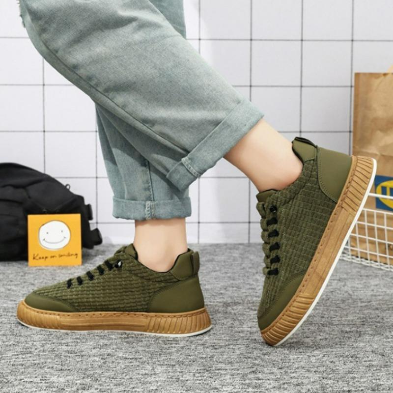 Mens Vulcanize Shoes Light Luxury Men Chunky Sneakers  Fashion DesignerShoe Solid Color Male Green Casual Board Shoes