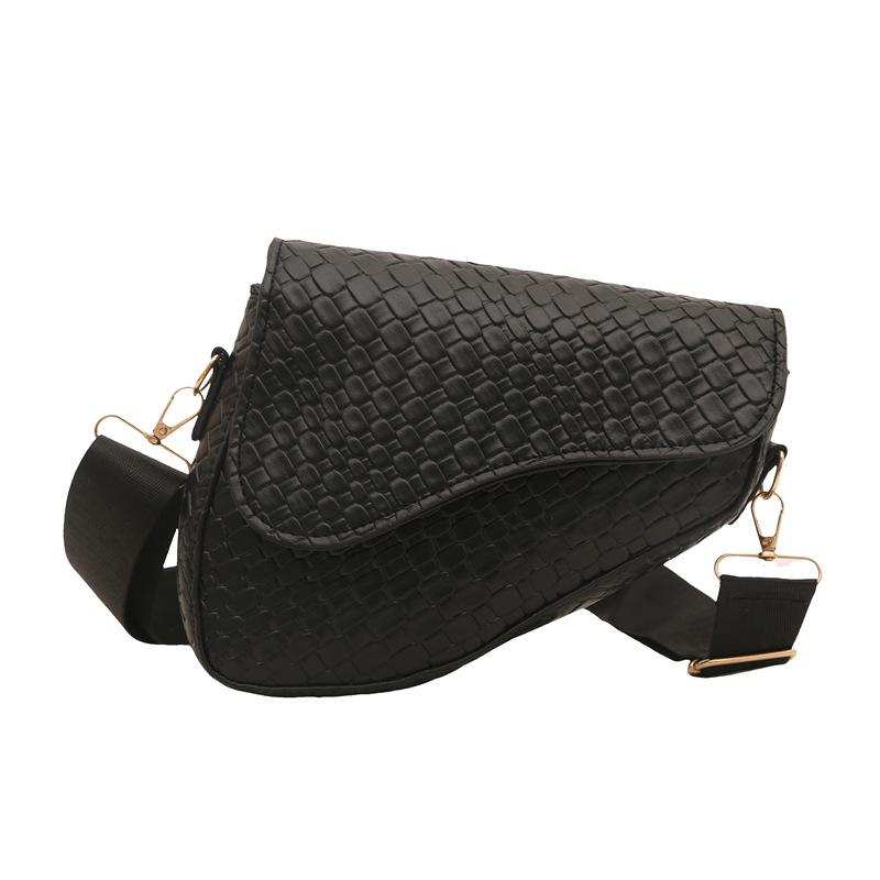 Summer retro special-shaped niche design 2025 new fashion versatile trend messenger bag simple casual shoulder bag