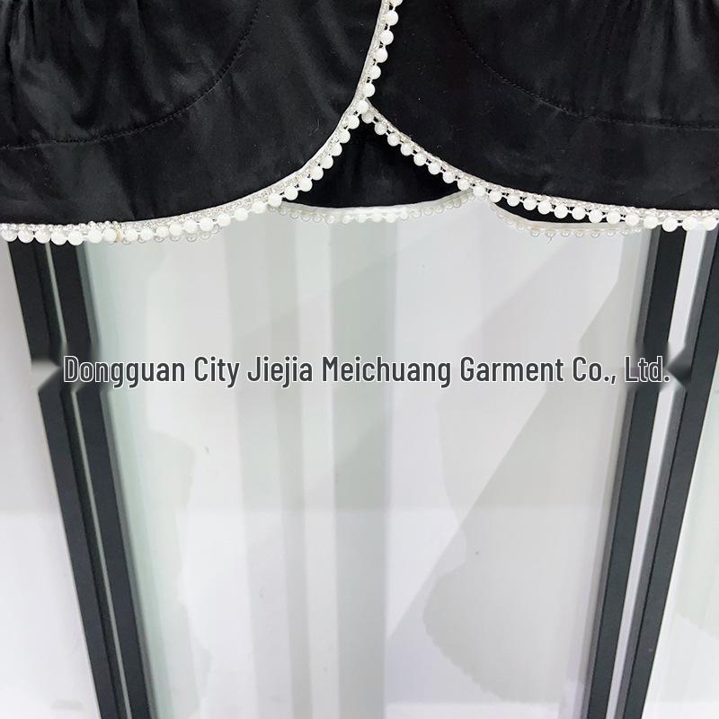 French Niche Spring/Summer 2026 Pearl-Trimmed Sleeveless Top & Layered Skirt Set