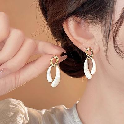 Tropfendes Öl unregelmäßige U-förmige Ohrstecker Damen einfache einfarbige Temperament vielseitige Ohrringe leichter Luxus High-End-Ohrringe Damen
