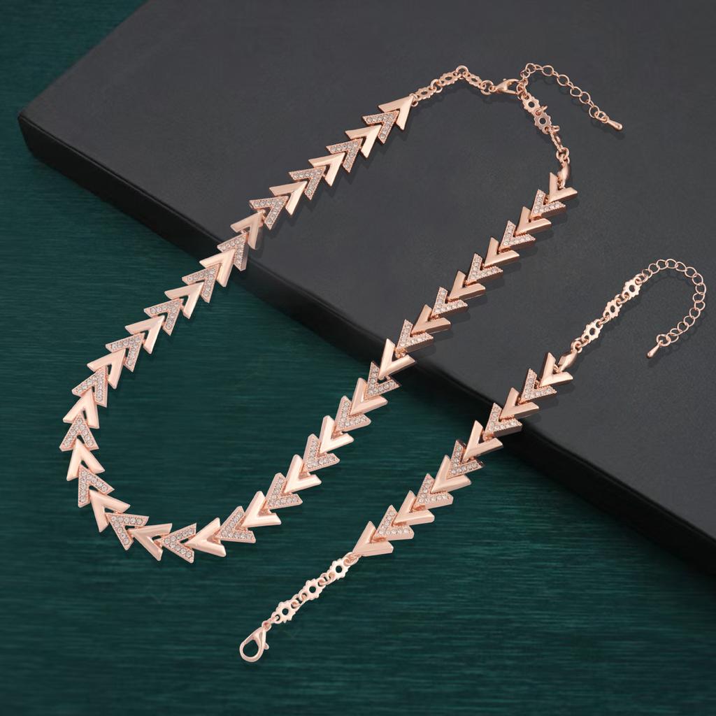 Luxury arrow-shaped diamond necklace and bracelet set for women, fashionable and versatile, European and American style, unique jewelry combination