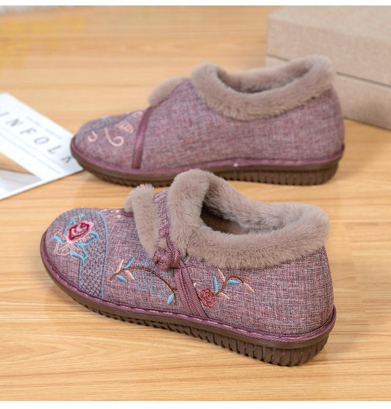 Winter alte Pekinger Baumwollschuhe Damen Ethno-Stil Hanfu bestickte Mutter-Schuhe Samt verdickt Ein-Pedal Senioren-Schuhe Anpassung