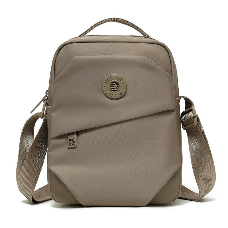 

Lightweight Casual Women s Bag with Multiple Pockets and Adjustable Strap for Everyday Use серый