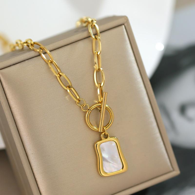 Ot Buckle White Shell Necklace, Irregular Design Collarbone Chain, Fashionable And Versatile Personalized Jewelry, Trendy Neck Accessory