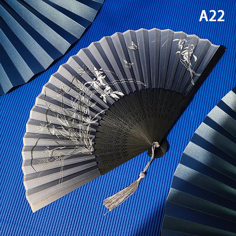Vintage Chinese Style Folding Fan Bamboo Hand Fan Wooden Shank Classical Dance Fan With Tassel Elegent Female Fan Home Decor