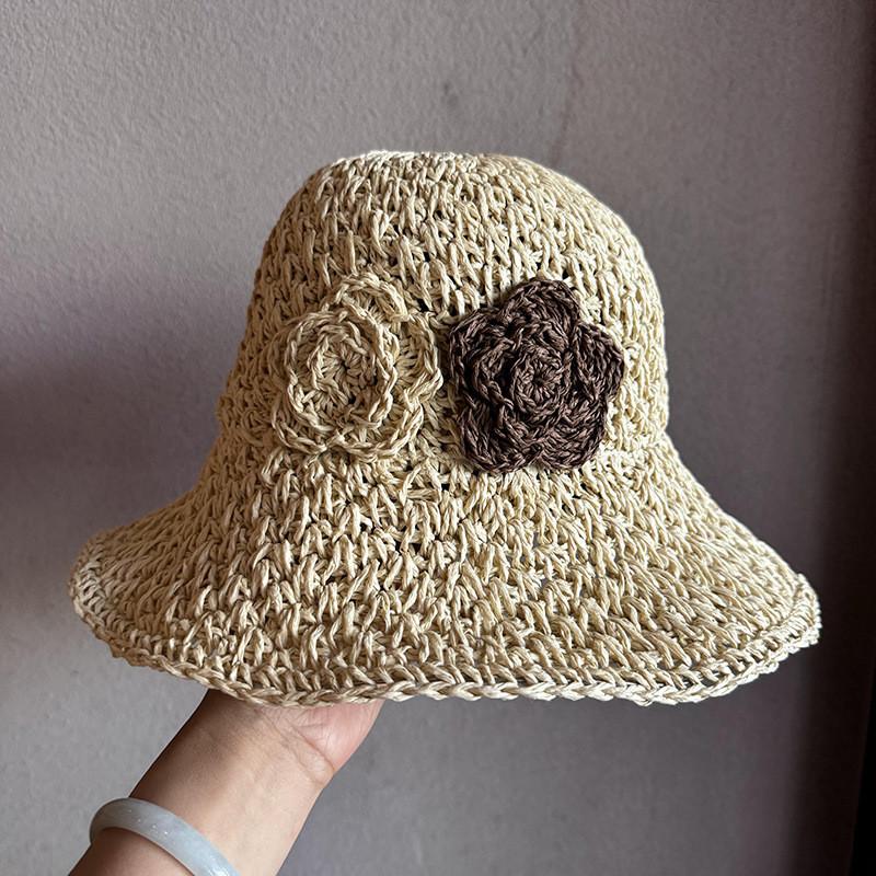 

Womens Summer Straw Hat With Wide Brim And Flower Design For Sun Protection бежевий