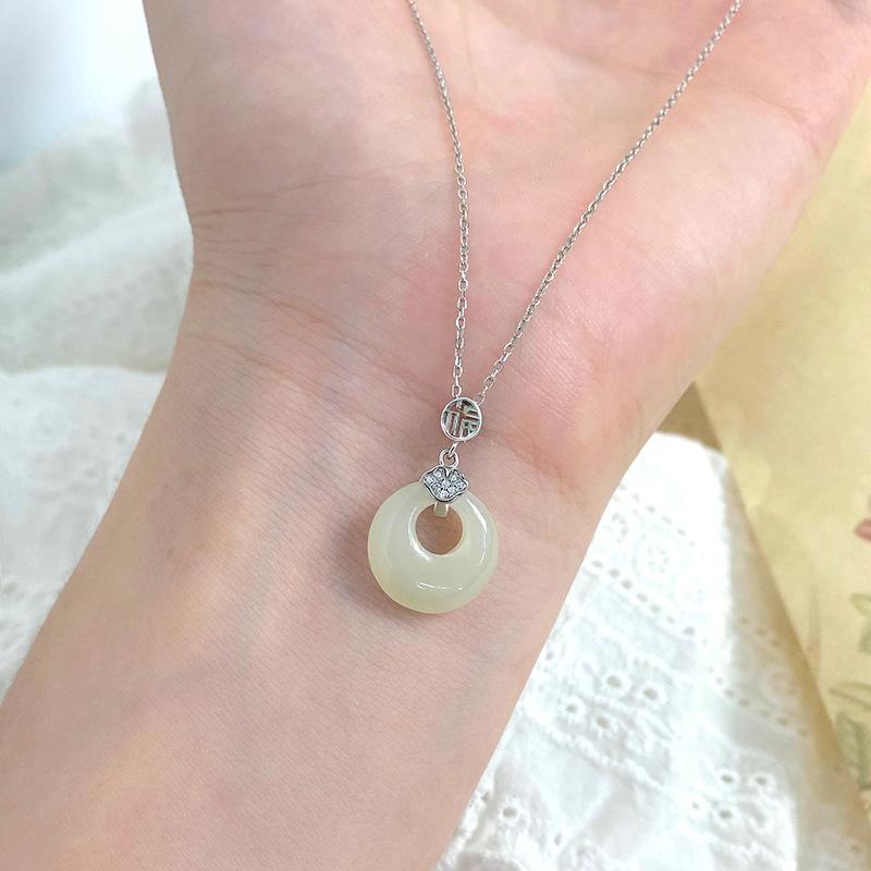 Fu Brand Safety Buckle Pendant Simple Necklace Women's New Chinese Clavicle Chain Light Luxury Small Group