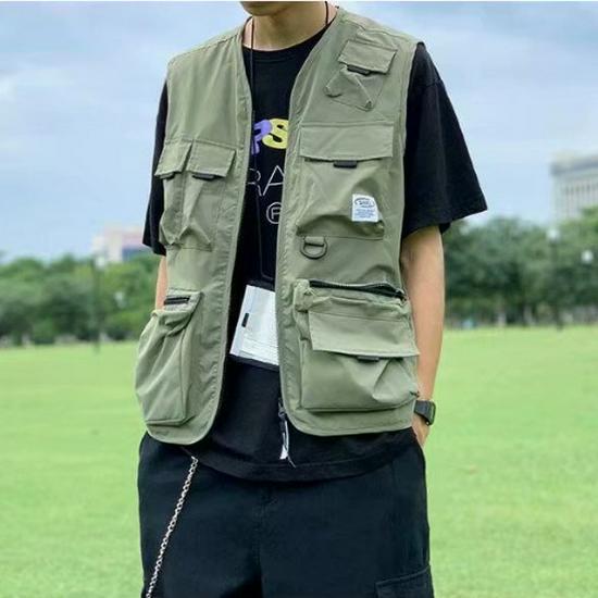 

Модный жилет без рукавов унисекс с множеством карманов — осень 2023 г. в корейском и японском стиле L зелёный