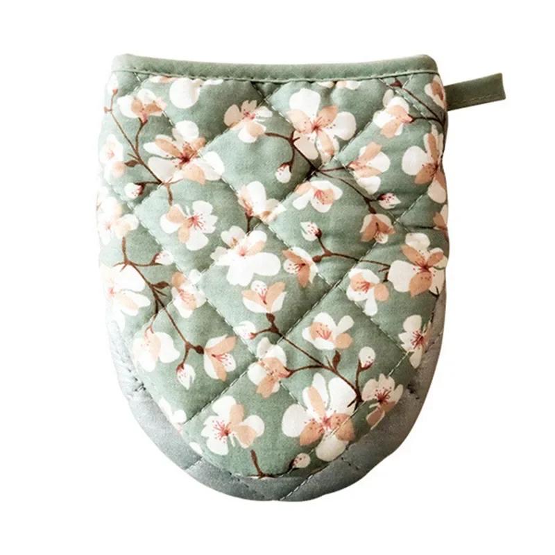 Květinové bavlněné tištěné pekařské rukavice pro domácí použití Kuchyňské odolné Srdíčkové držadlo Izolační podložka