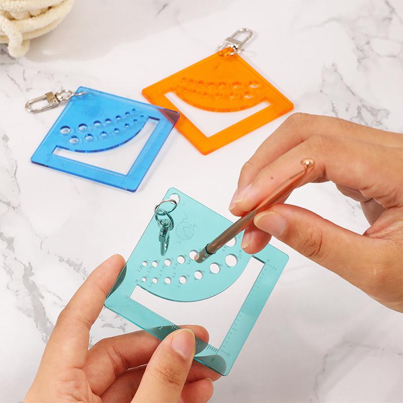 2Pcs Acrylics Knitting Needle Gauge Ruler For Sweater Sewing Craft Knitting Needle Measure Tool With Keychain Carabiner Clip