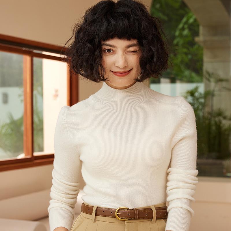 Premium Autumn/Winter Cashmere Knit Top: Soft, Smooth, Half-High Collar Sweater