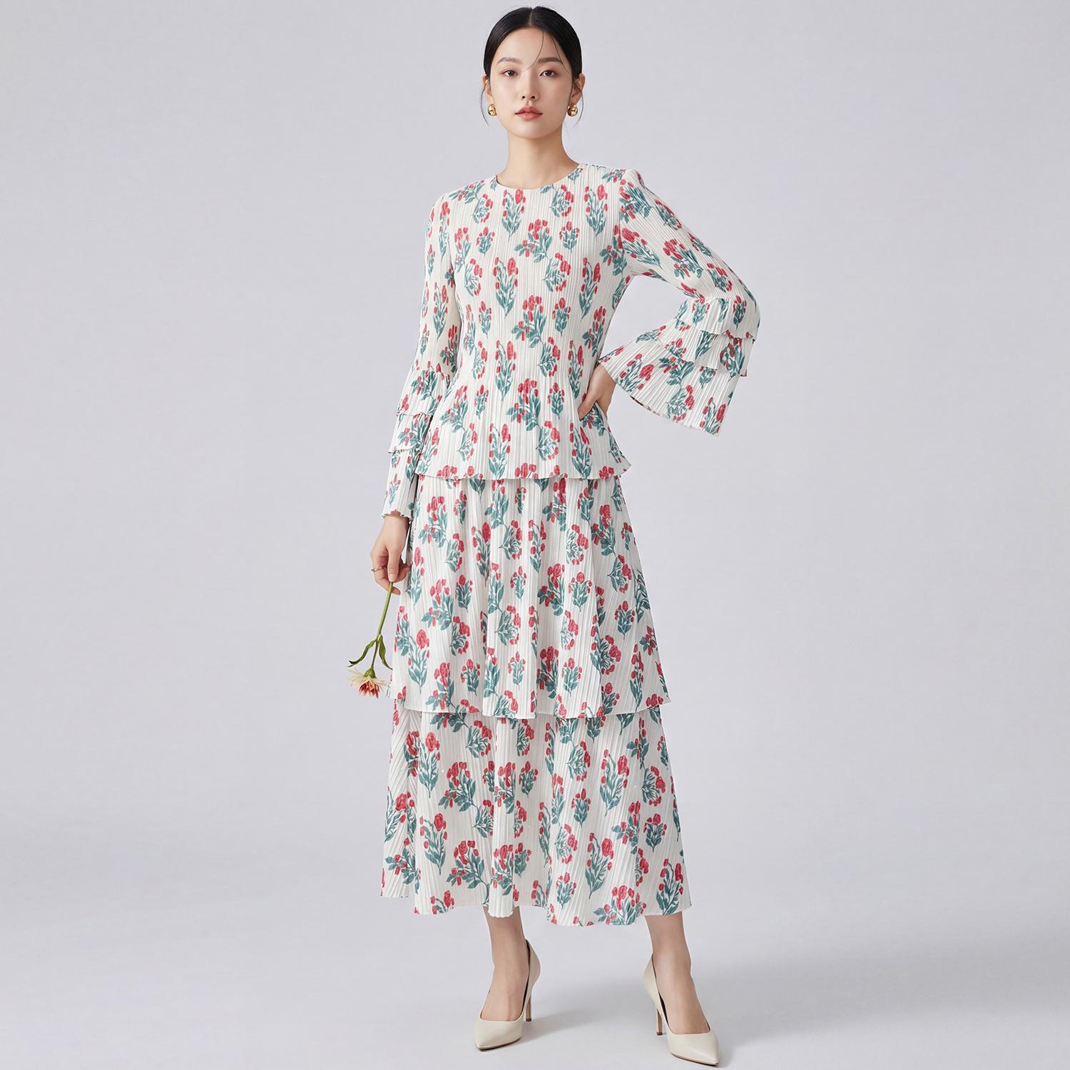 Elegant 2026 Spring High Waist Floral Bell Sleeve Layered Maxi Dress One Size красный/синий