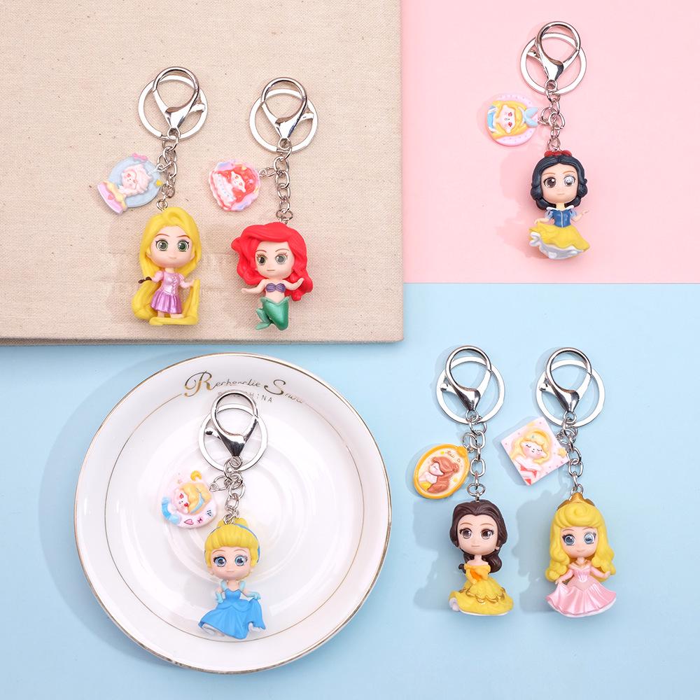Cinderella Anime Keychain Pendant: Bright Cartoon Accessory for Bags & Pants