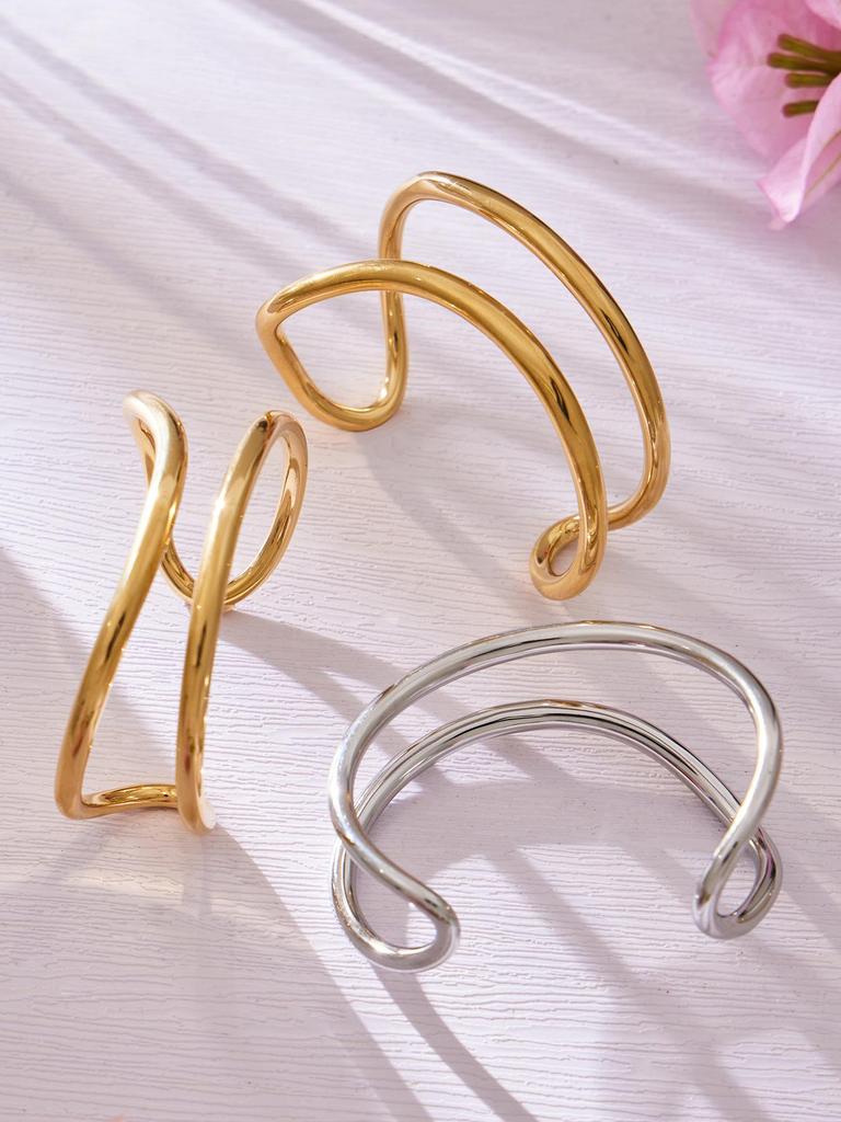 Korean Double Circle Arc Open Bracelet: Niche 18K Gold-Plated Stainless Steel Design