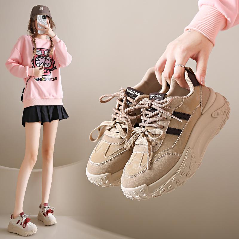 2025 little white shoes women's autumn new Korean version ins female students' leisure sports versatile board shoes street shot K6718