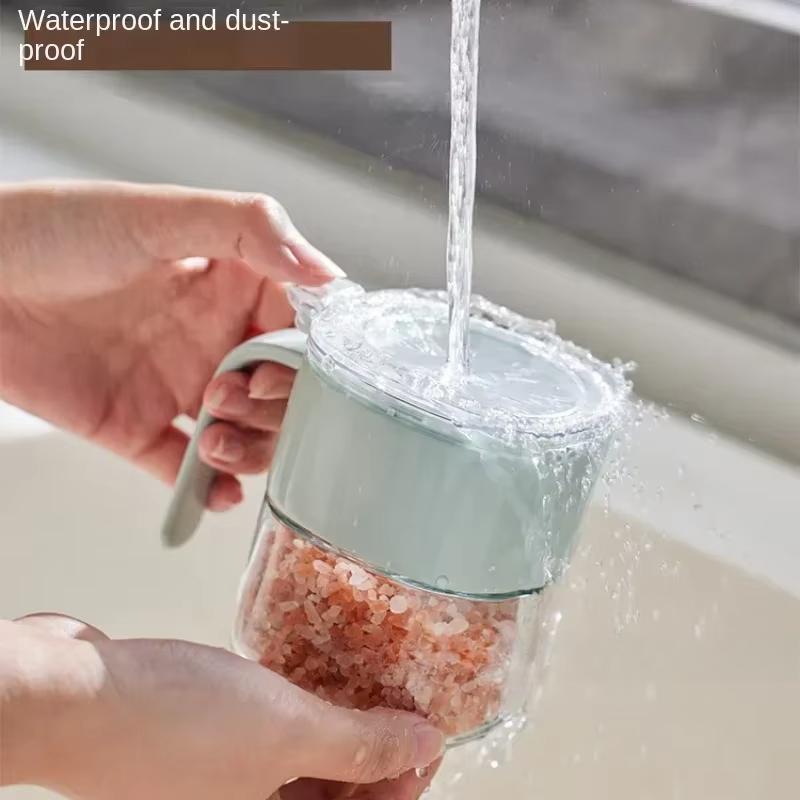 Simple Light Luxury Seasoning Box with Spoon,Food Grade Thickened Lead-free Glass,Transparent Flip Design, Comfortable Handle