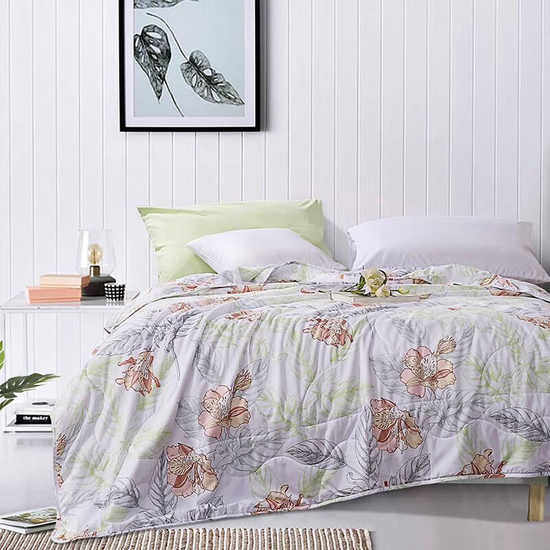 FUANNA Seven-Hole Antibacterial Summer Quilt