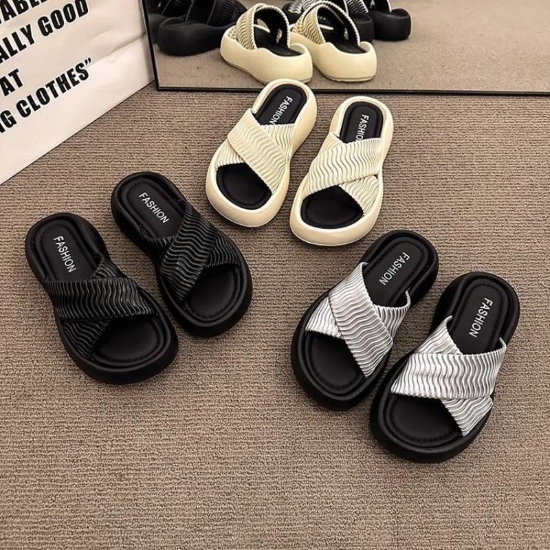 Fashion Foldable Thick Bottom Cross Step Sensation Fashionable Outdoor Sandal Women's Summer 2025 New Style Beach Soft Bottom Flip Flops