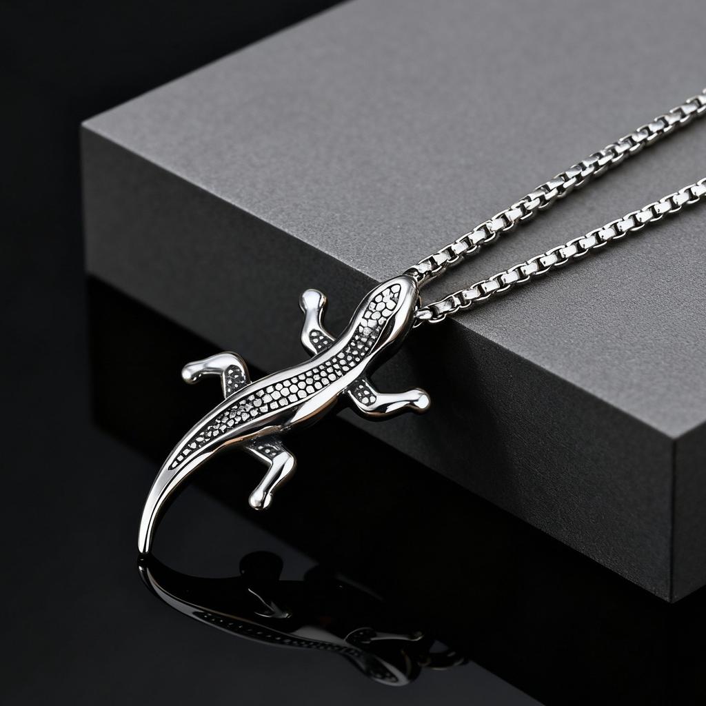Unique Gecko Lizard Pendant Necklace for Men Male, Stainless Steel Hip Hop Animal Necklace, Fashion Jewelry Creativity Gift