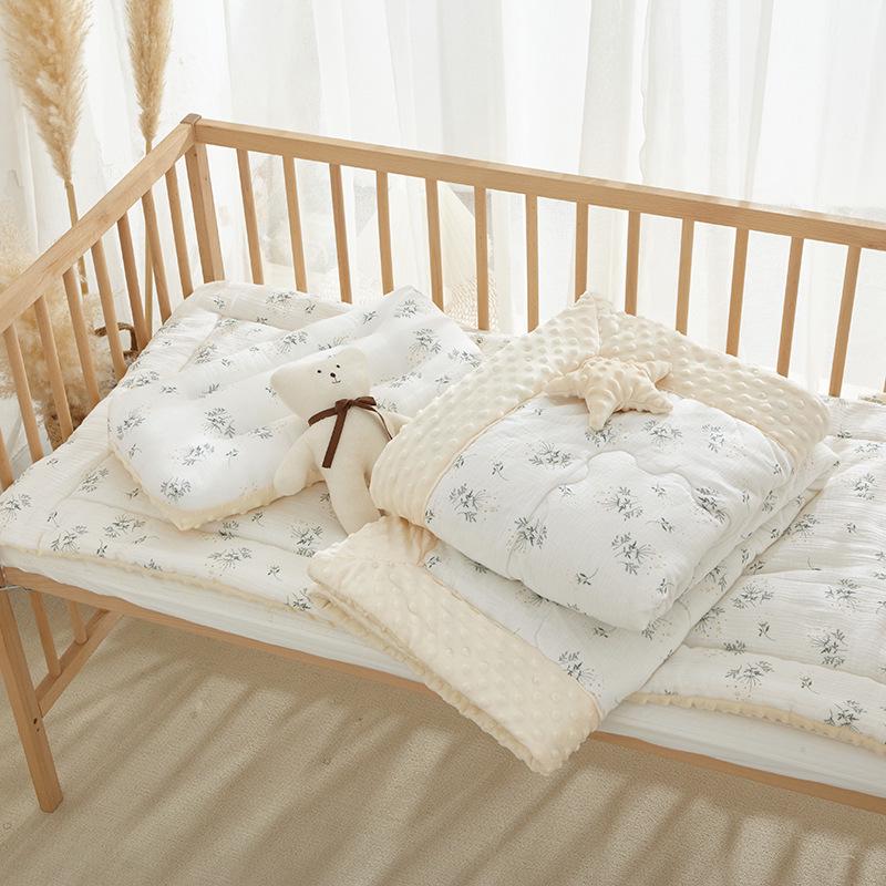 

Детский постельный комплект класса А для детского сада: Квилт, Одеяло и Подушка Single Pillow 25*46CM