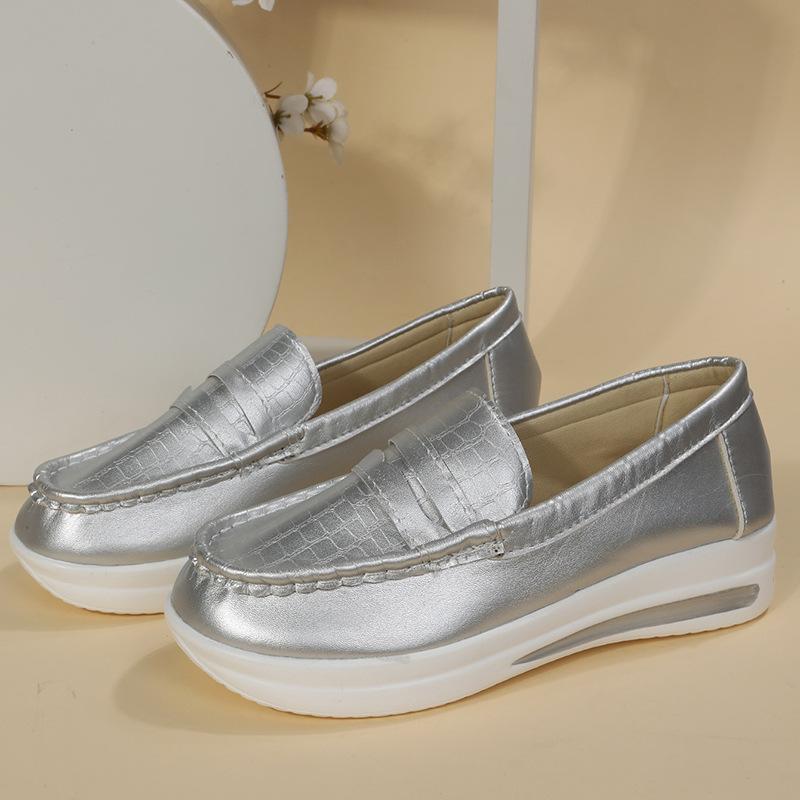Fashion Woman Shoes Platform Casual Flat Bottomed Comfortable Round Toe Loafers Breathable Hiking Anti Slip Women Single Shoe Large Size