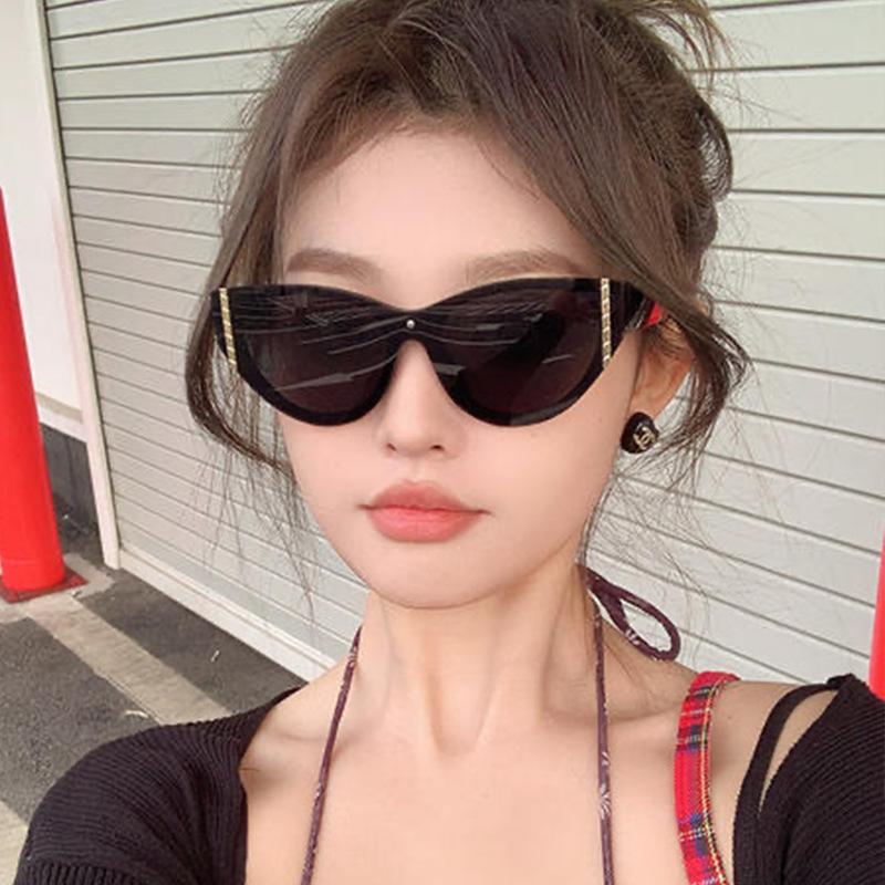 Cat Eye Shape Woman Sun Glasses Korean Stylish UV400 Protection Sunglasses Men Hiking Fishing Sun Glasses for Women