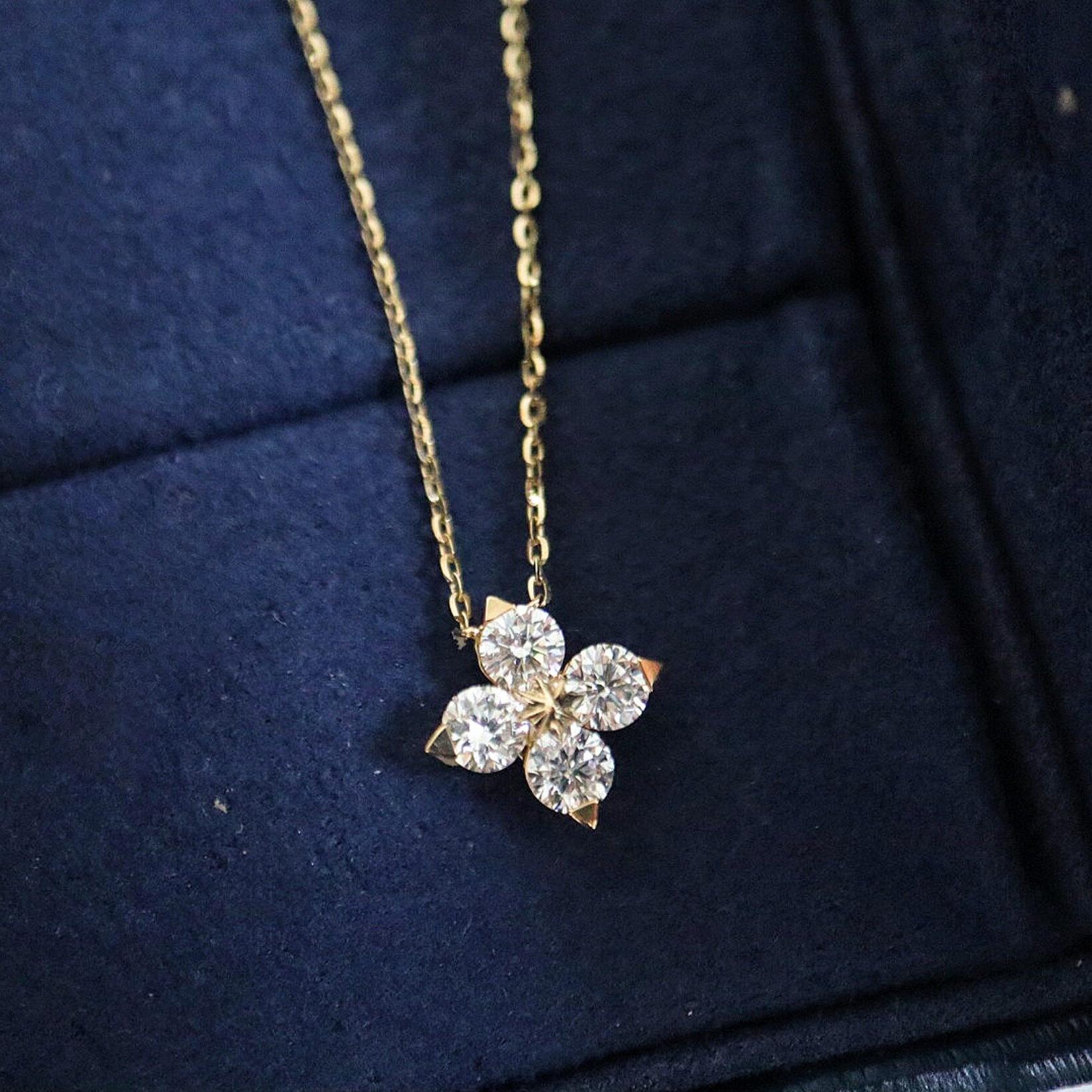 Gold Flash Zirconium Pendant Necklace Lucky Four-leaf Clover Small Delicate Collarbone Chain 1pcs