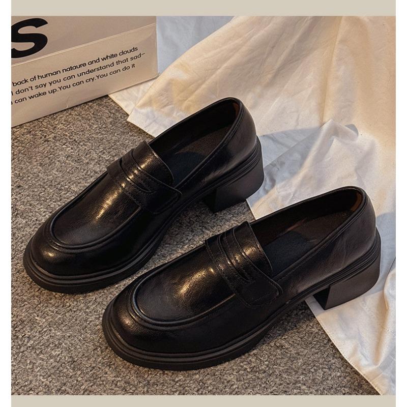 Retro Chunky Round-toe Flats - Relaxed, Comfortable and Simple Shoes