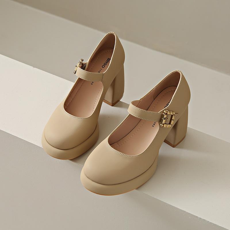 

French white Mary Jane high heels women s 2025 new spring temperament thick heel single shoes gentle evening small leather shoes 40