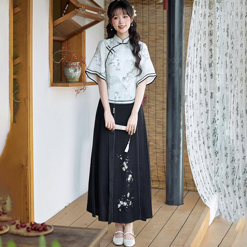 Daily Republic of China style new Chinese Suzhou cheongsam improved young women's high-end top two-piece skirt spring and summer wear