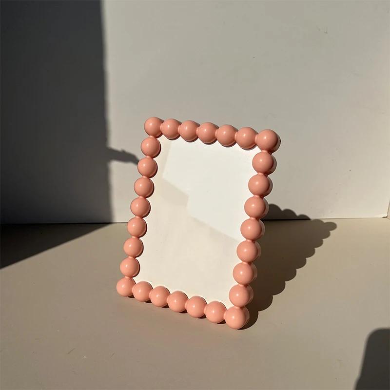 

Cute Plastic Beaded Edge Photo Frame Modern Minimalist Style Adorable Desktop Display Picture Frame Home Decor Frame with Stand розовый